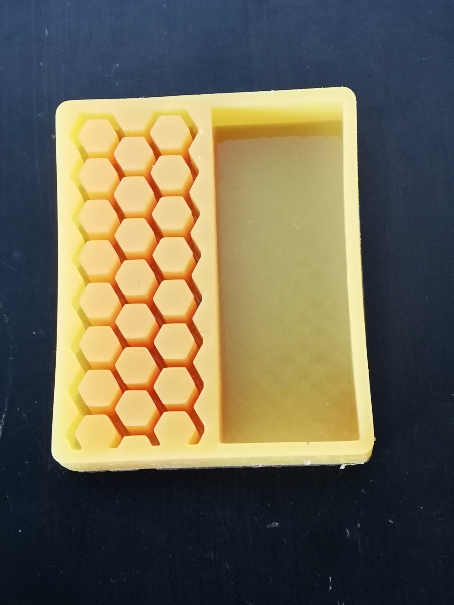 Multi-Cast Silicone Mould for Knife Scales Blanks Knife Handle - Honeycomb
